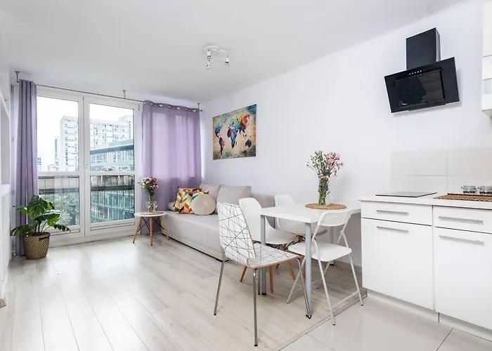 Lavender Centre Grzybowska * وارسو